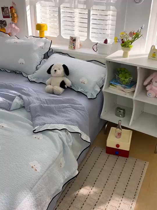 91家纺网 家纺一手货源 找家纺 水墨江南 2026新款泡芙纱花边夏被四件套 快乐云朵