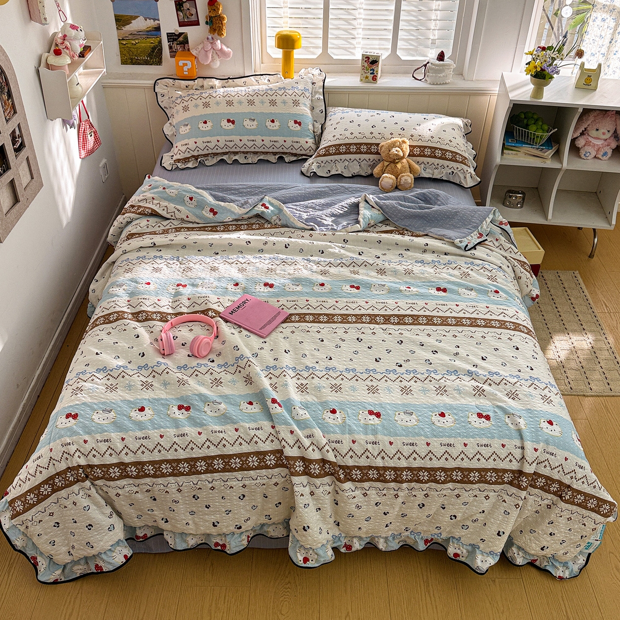 91家纺网 家纺一手货源 找家纺 水墨江南 2026新款泡芙纱花边夏被四件套 猫猫聚会