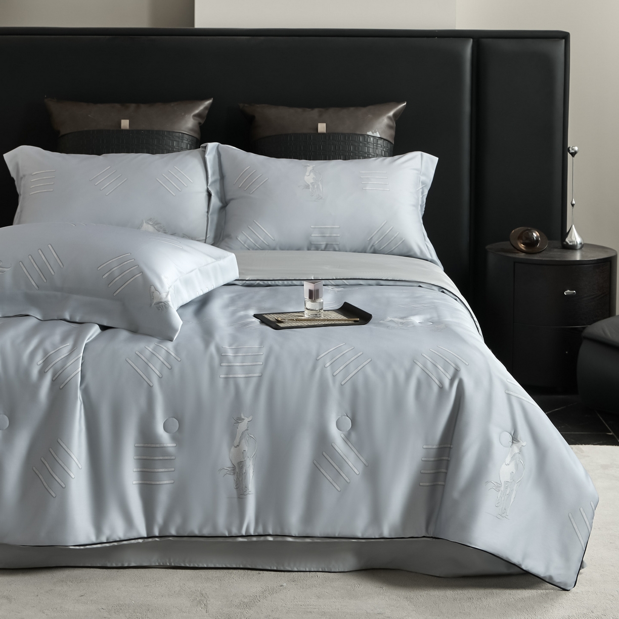 91家纺网 家纺一手货源 找家纺 （总）新方向 2026数码印花A类20%蚕丝天丝棉夏被四件套 65%60s兰精天丝 35%100支长绒棉-戎马一生