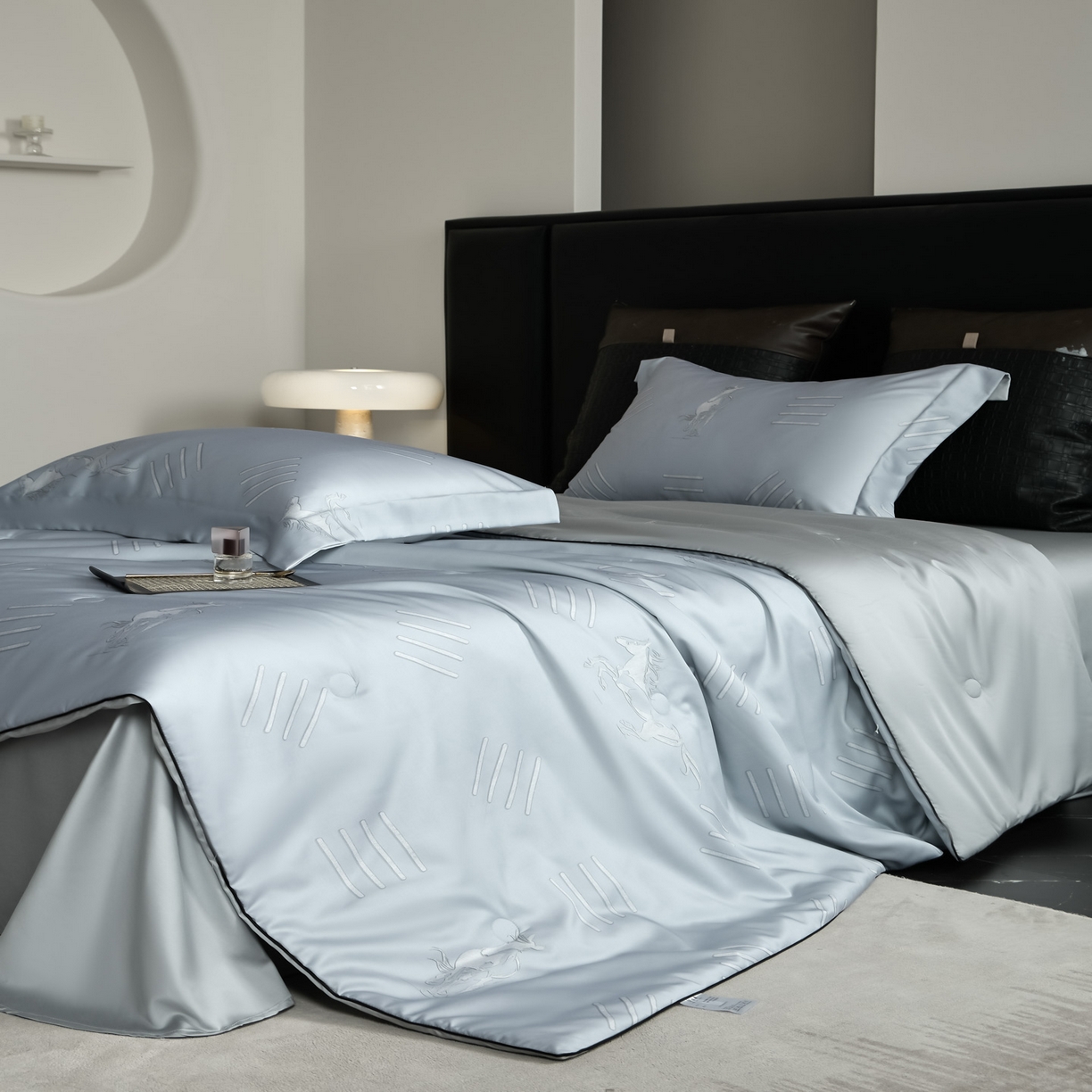 91家纺网 家纺一手货源 找家纺 （总）新方向 2026数码印花A类20%蚕丝天丝棉夏被四件套 65%60s兰精天丝 35%100支长绒棉-戎马一生