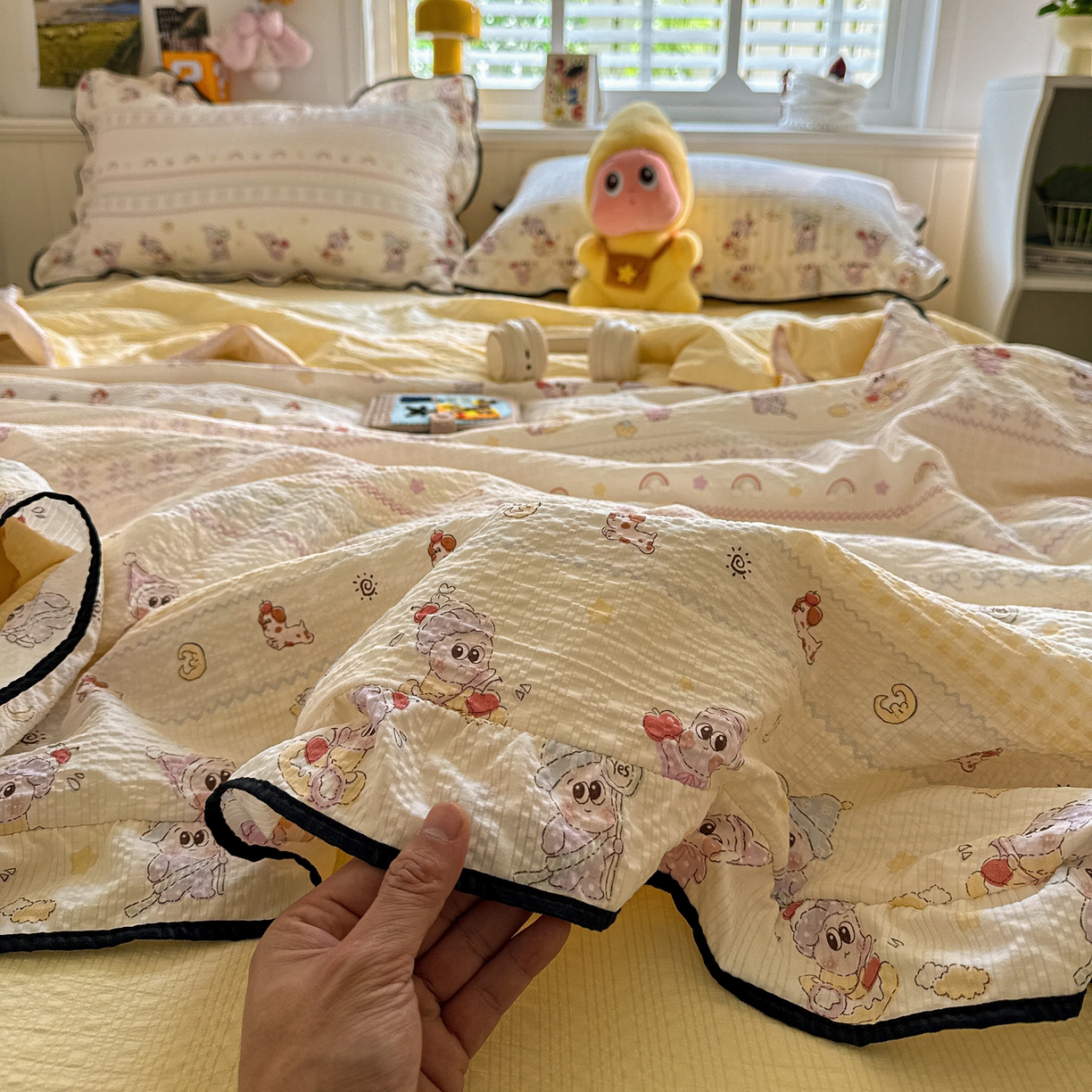 91家纺网 家纺一手货源 找家纺 水墨江南 2026新款泡芙纱花边夏被四件套 奶酪星仔