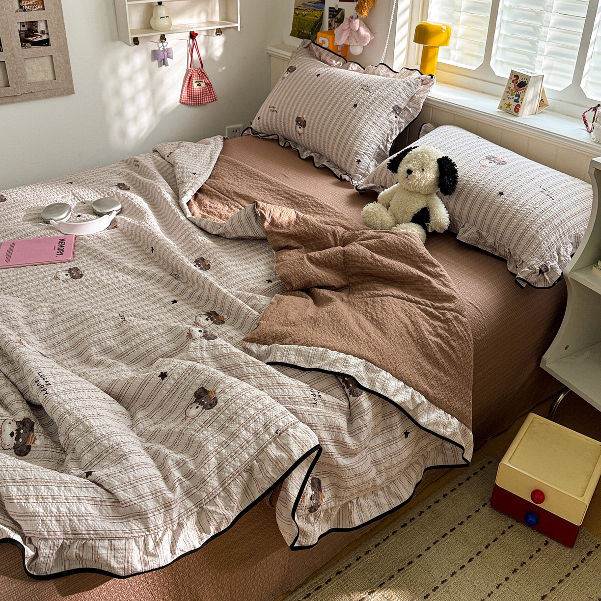 91家纺网 家纺一手货源 找家纺 水墨江南 2026新款泡芙纱花边夏被四件套 幸运小狗