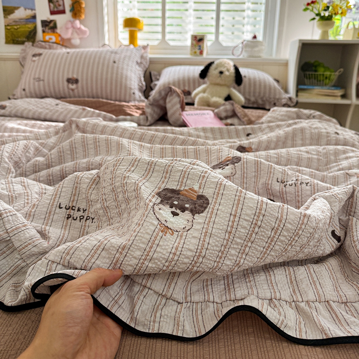 91家纺网 家纺一手货源 找家纺 水墨江南 2026新款泡芙纱花边夏被四件套 幸运小狗