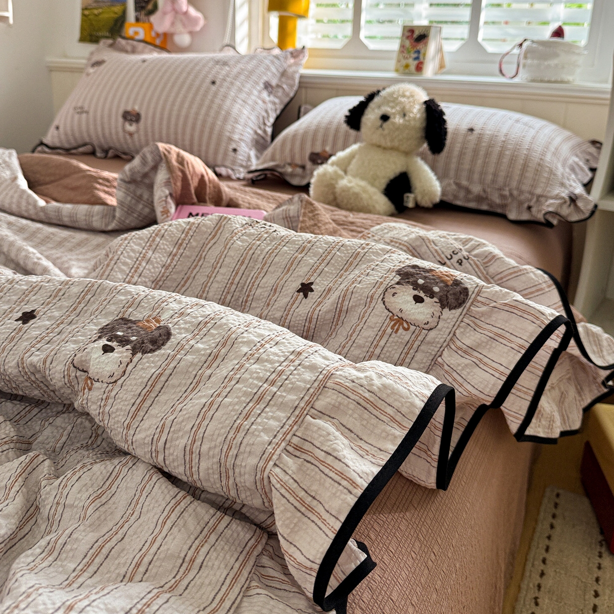 91家纺网 家纺一手货源 找家纺 水墨江南 2026新款泡芙纱花边夏被四件套 幸运小狗