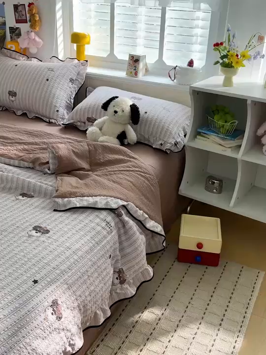 91家纺网 家纺一手货源 找家纺 水墨江南 2026新款泡芙纱花边夏被四件套 幸运小狗