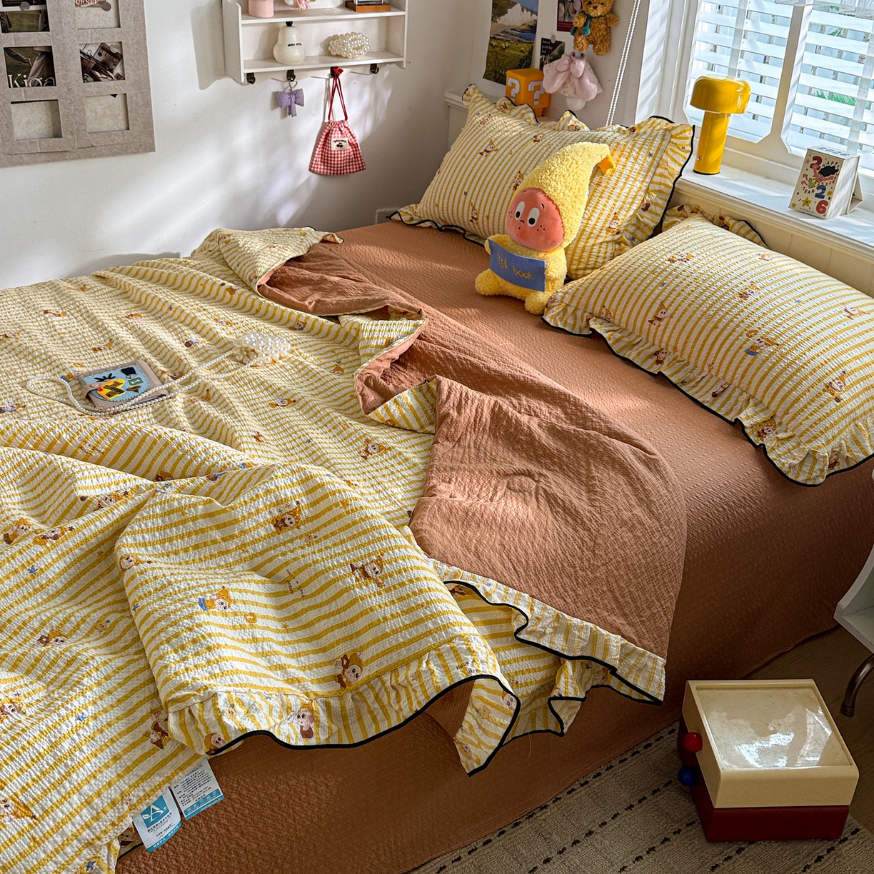 91家纺网 家纺一手货源 找家纺 水墨江南 2026新款泡芙纱花边夏被四件套 hello星仔