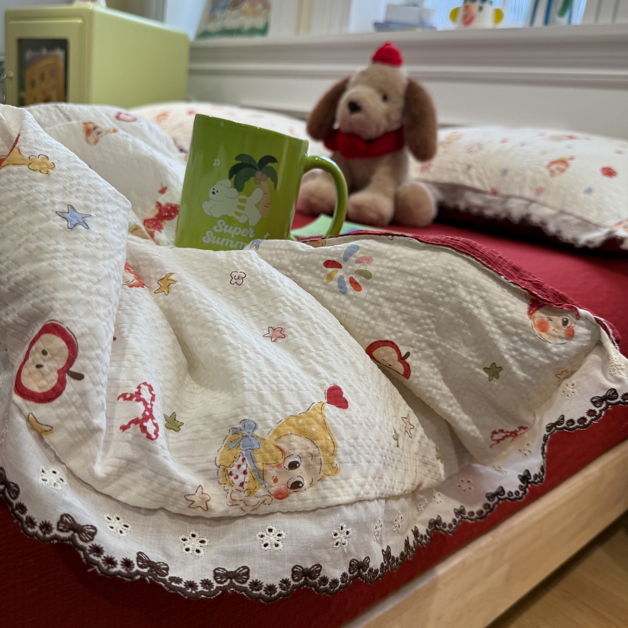 91家纺网 家纺一手货源 找家纺 水墨江南 2026新款泡芙纱全棉花边夏被四件套 花边夏被-红色星仔