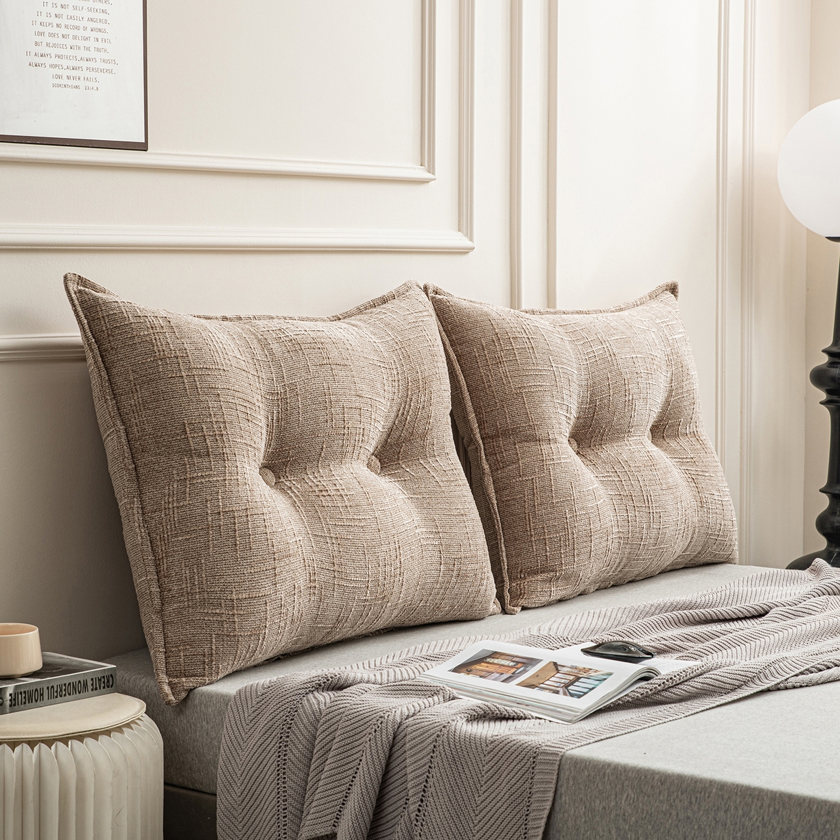 91家纺网 家纺一手货源 找家纺 美达人 2026新款肌理麻靠背 肌理-纽扣-沙棕色