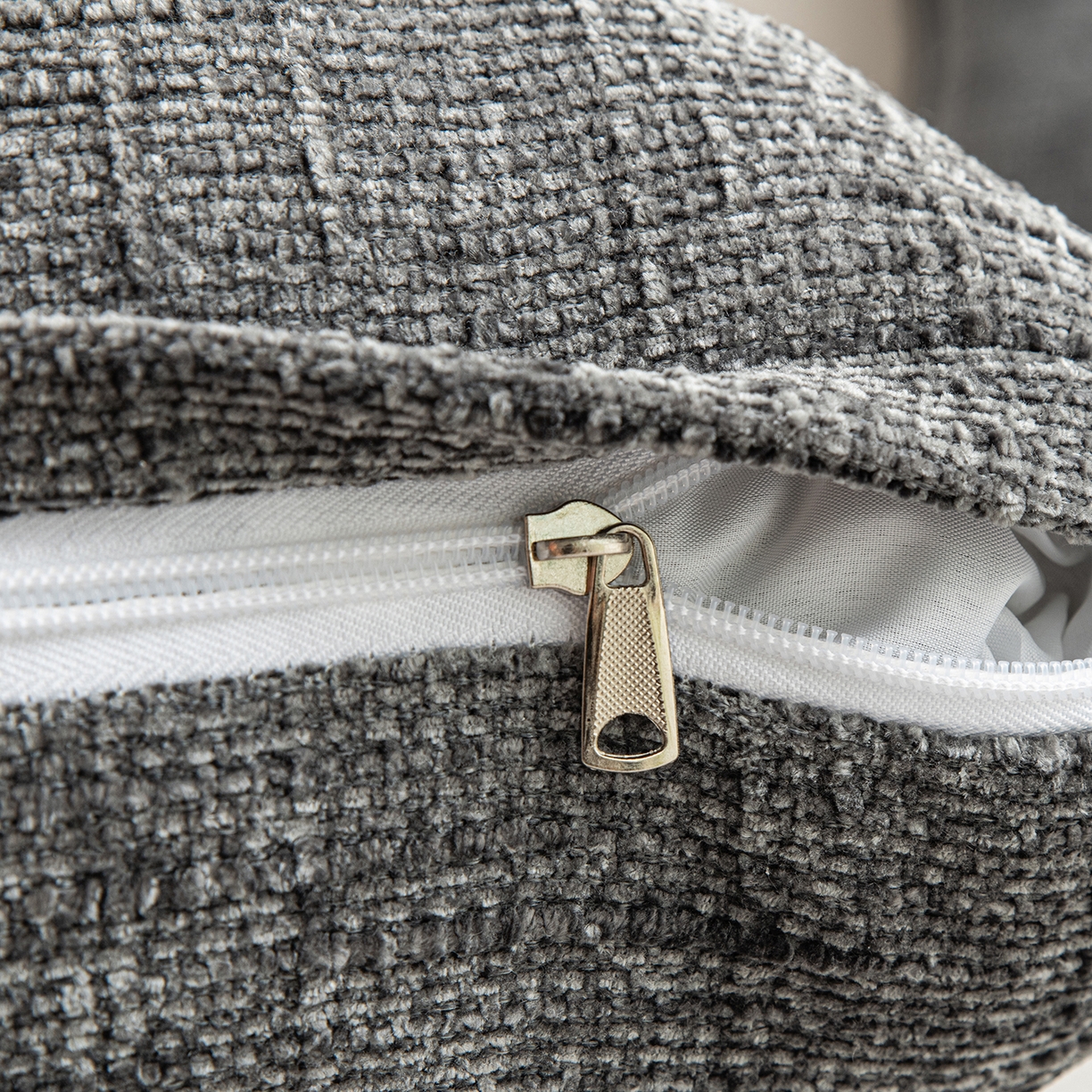 91家纺网 家纺一手货源 找家纺 美达人 2026新款肌理麻靠背 肌理-纽扣- 岩石灰