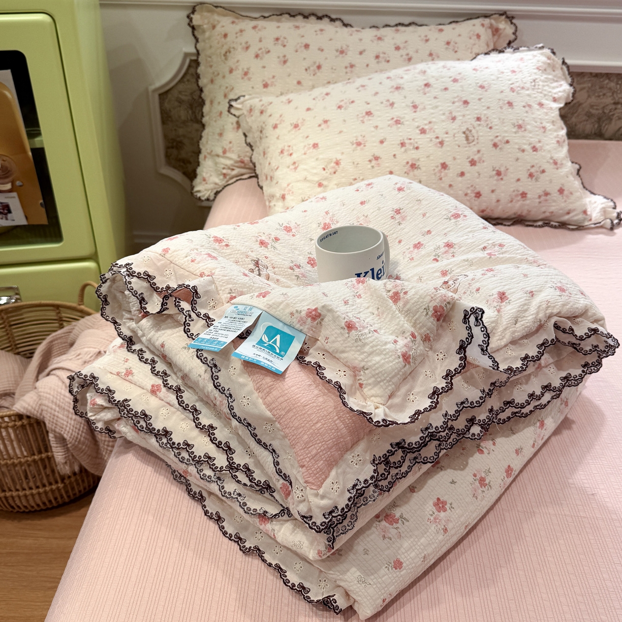 水墨江南 2026新款泡芙纱全棉花边夏被四件套 花边夏被-粉黛小兔