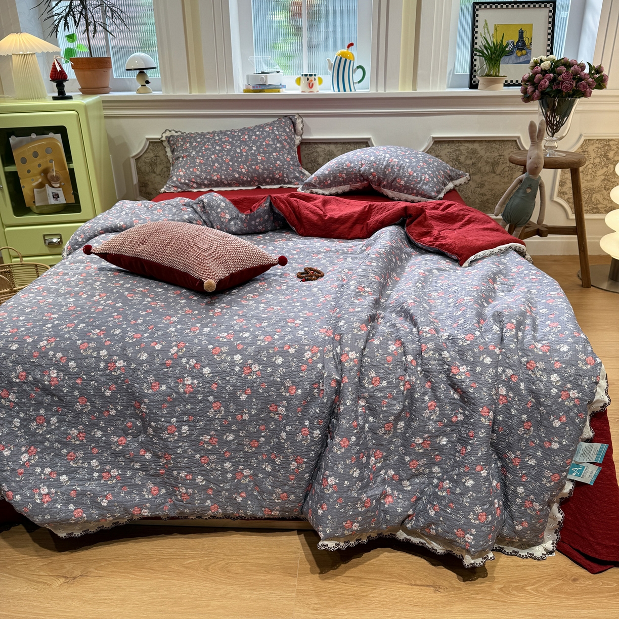 91家纺网 家纺一手货源 找家纺 水墨江南 2026新款泡芙纱全棉花边夏被四件套 花边夏被-花季