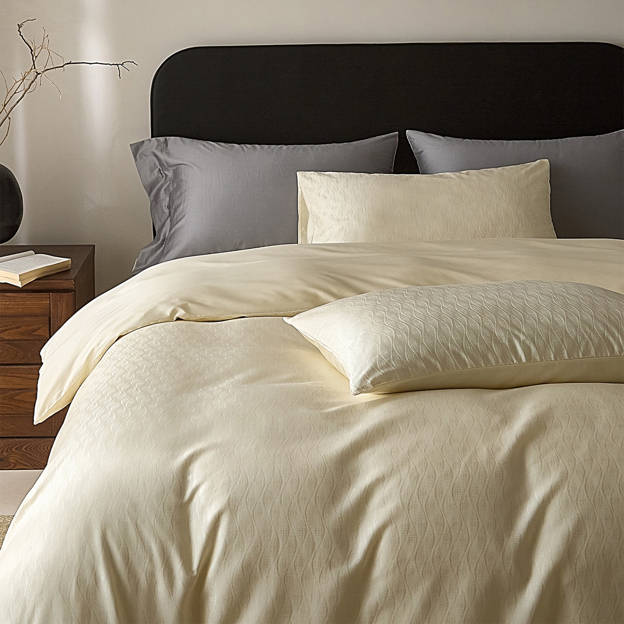 91家纺网 家纺一手货源 找家纺 ONE TWO ONE 121 2026新款60支轻奢天丝棉床上用品四件套天丝棉提花款 步步青云