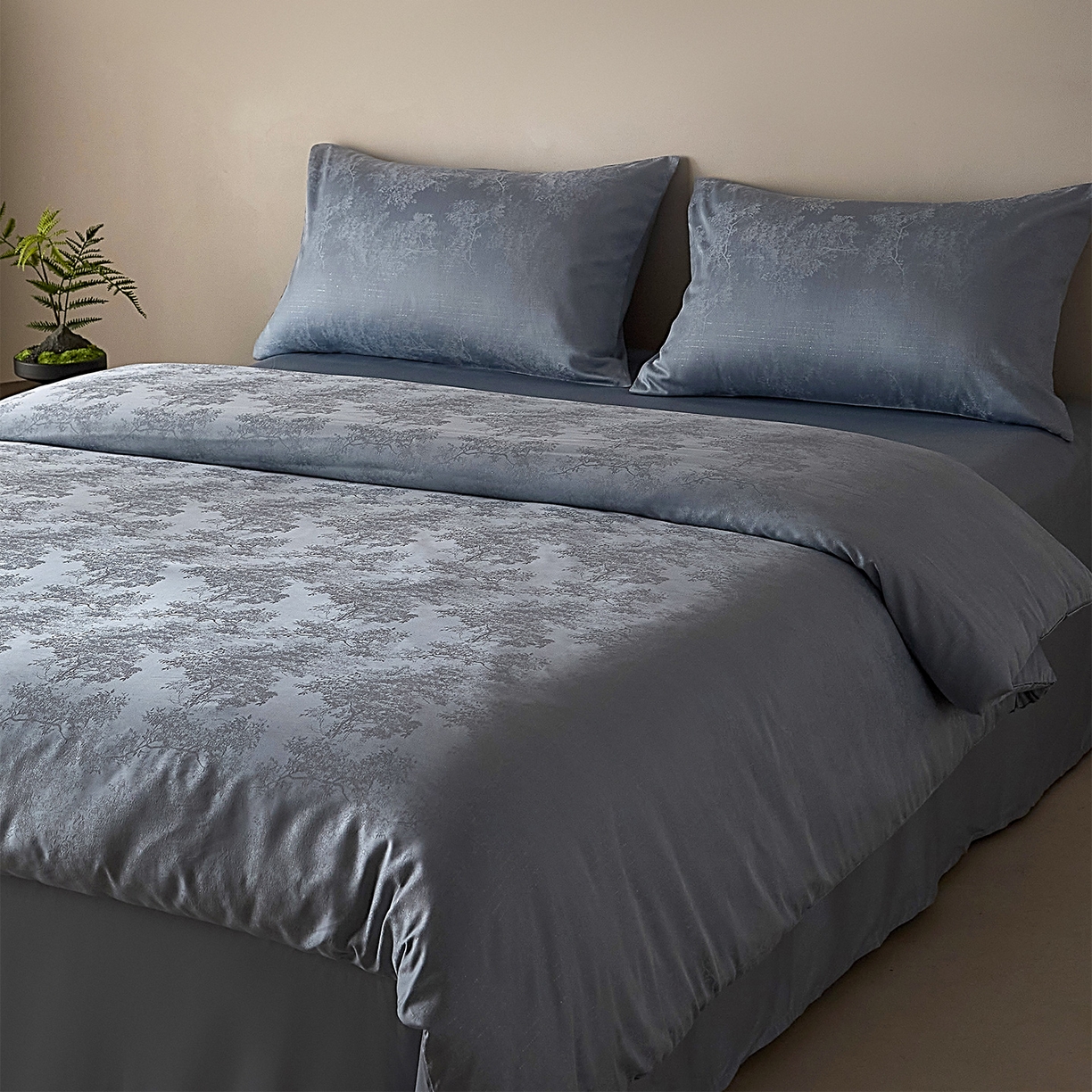 91家纺网 家纺一手货源 找家纺 ONE TWO ONE 121 2026新款60支轻奢天丝棉床上用品四件套天丝棉提花款 微风树夏