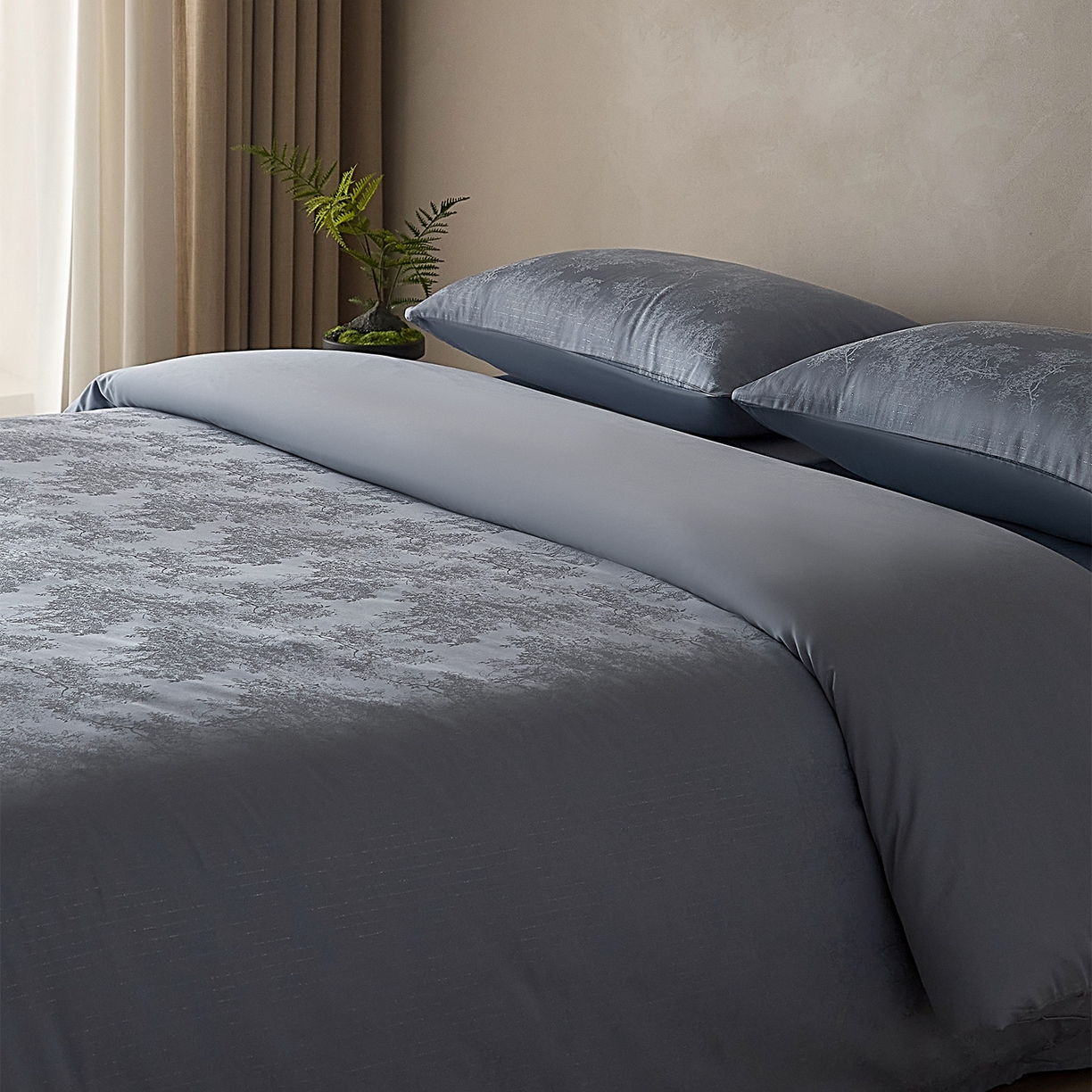 91家纺网 家纺一手货源 找家纺 ONE TWO ONE 121 2026新款60支轻奢天丝棉床上用品四件套天丝棉提花款 微风树夏