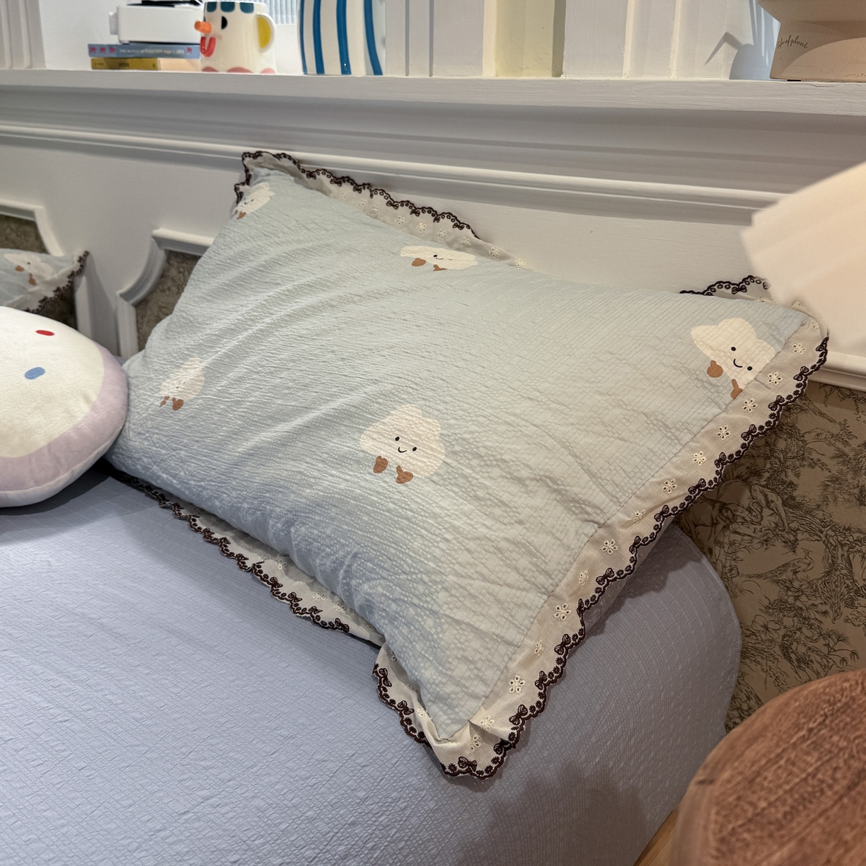 91家纺网 家纺一手货源 找家纺 水墨江南 2026新款泡芙纱全棉花边夏被四件套 花边夏被-可爱云朵