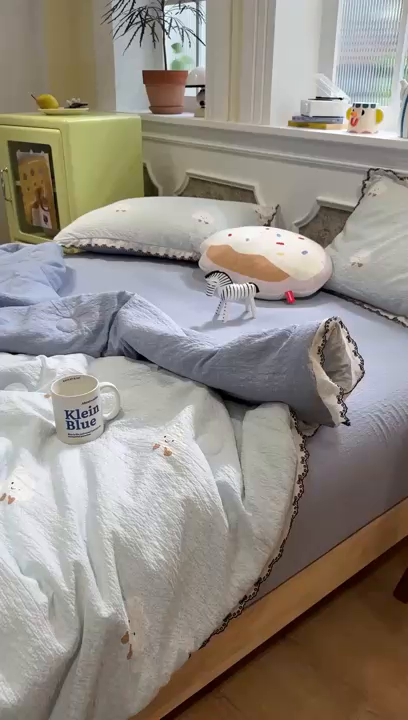 91家纺网 家纺一手货源 找家纺 水墨江南 2026新款泡芙纱全棉花边夏被四件套 花边夏被-可爱云朵