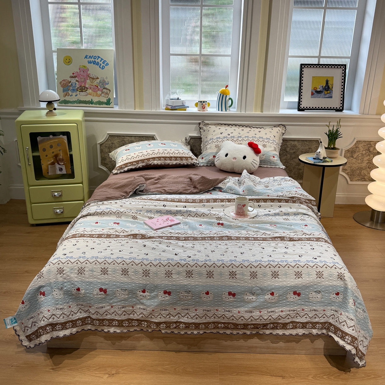 91家纺网 家纺一手货源 找家纺 水墨江南 2026新款泡芙纱全棉花边夏被四件套 花边夏被-甜甜猫