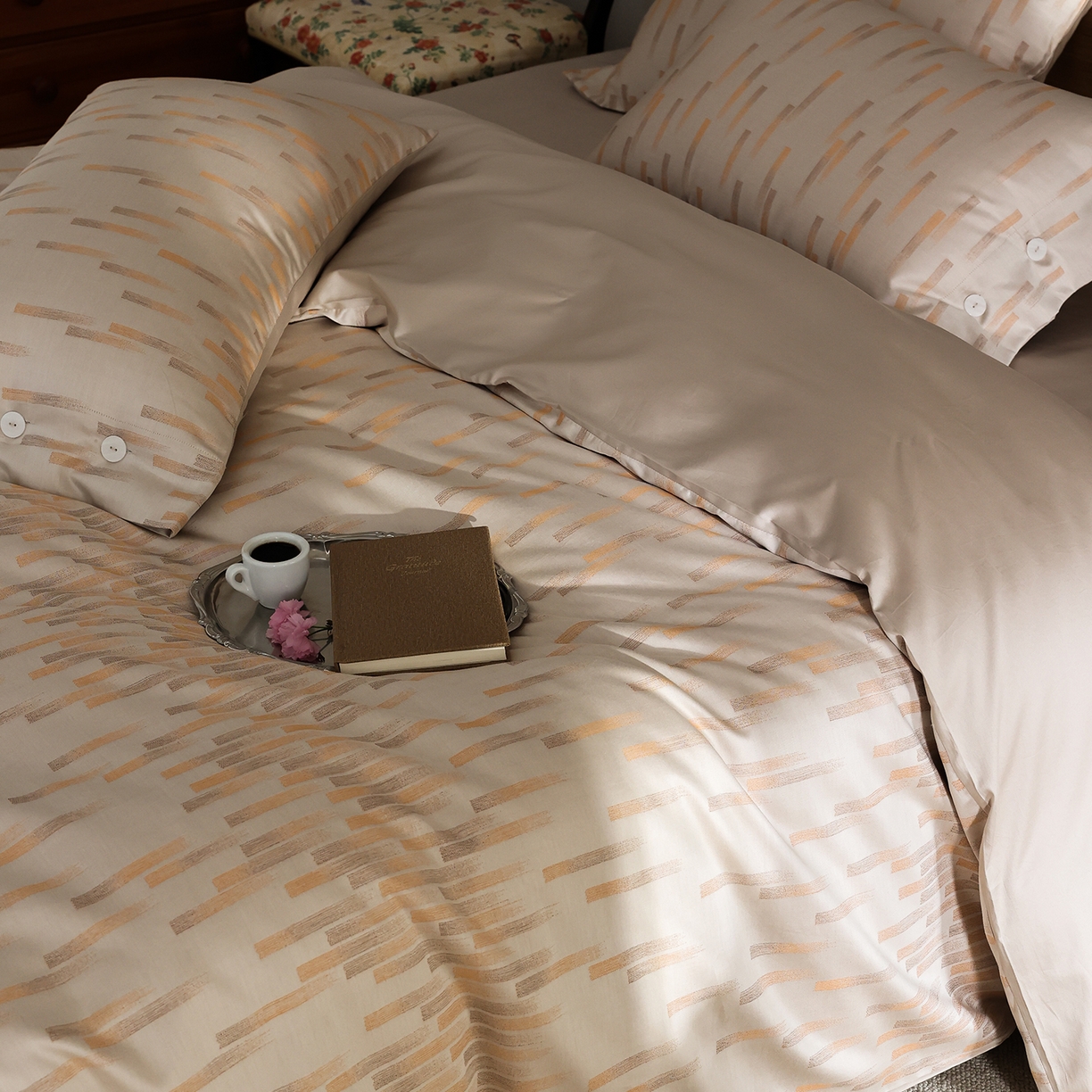 91家纺网 家纺一手货源 找家纺 （总）ONE TWO ONE 121 2026新款100s50支长绒棉全棉纯棉床上用品色织提花四件套-烟花时