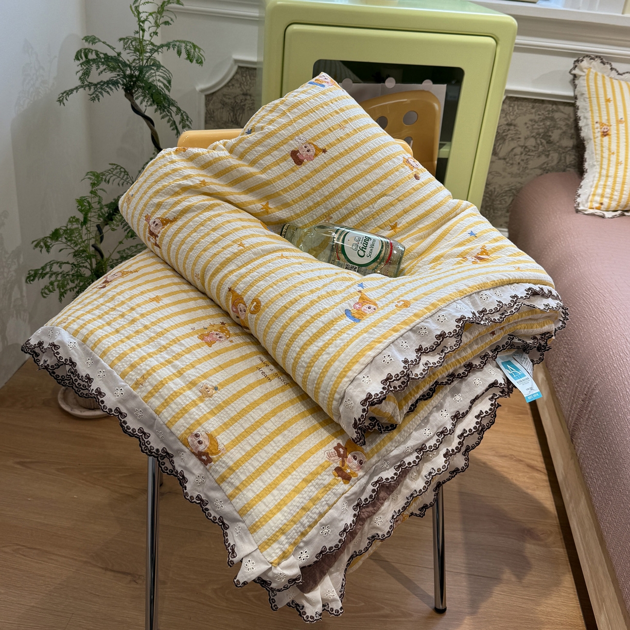 91家纺网 家纺一手货源 找家纺 水墨江南 2026新款泡芙纱全棉花边夏被四件套 花边夏被-条纹星仔