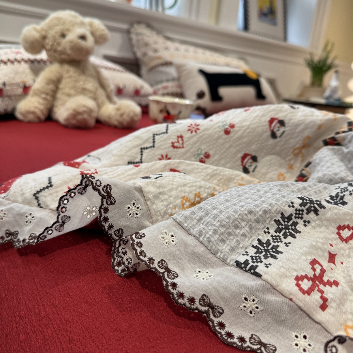 91家纺网 家纺一手货源 找家纺 水墨江南 2026新款泡芙纱全棉花边夏被四件套 花边夏被-小狗日记