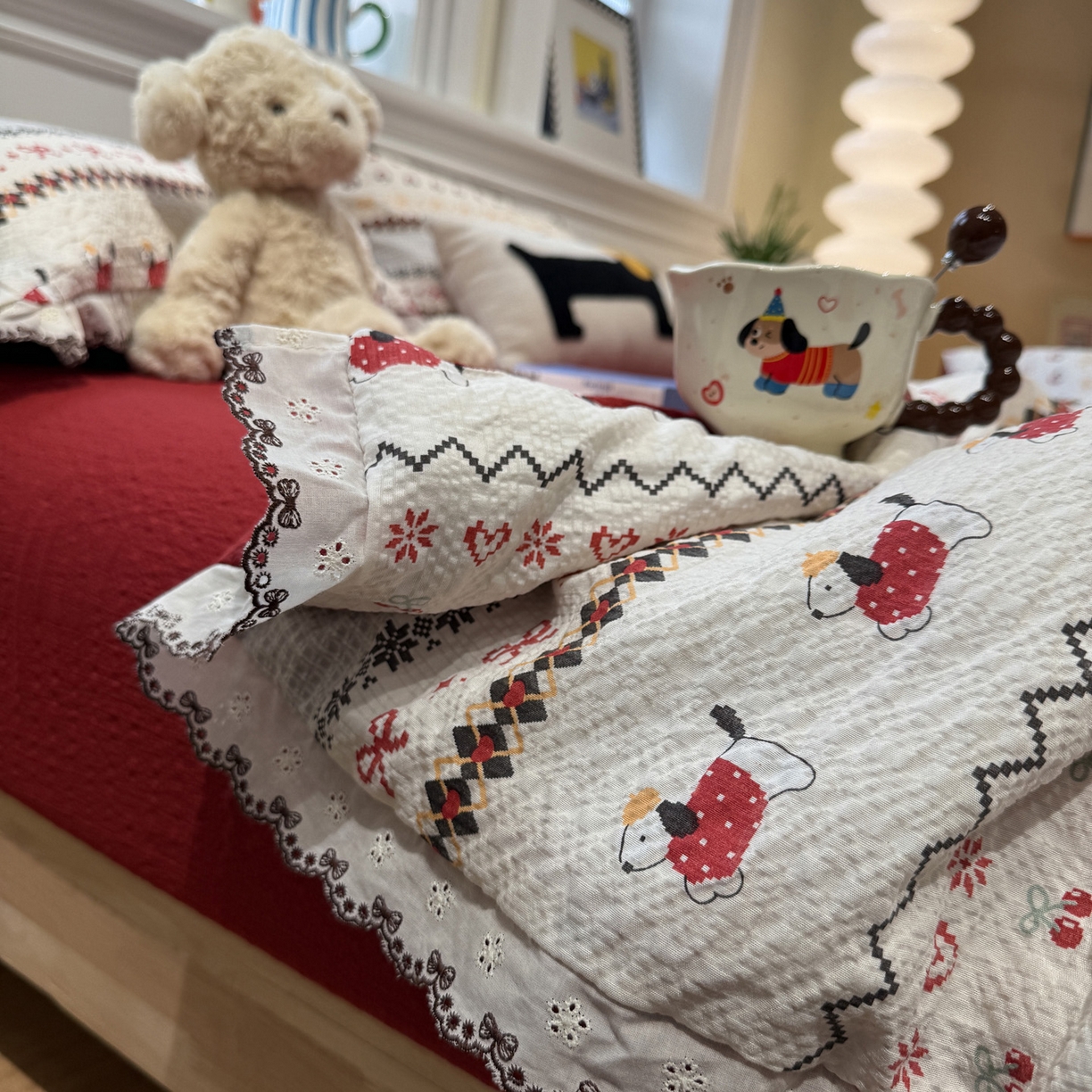 91家纺网 家纺一手货源 找家纺 水墨江南 2026新款泡芙纱全棉花边夏被四件套 花边夏被-小狗日记