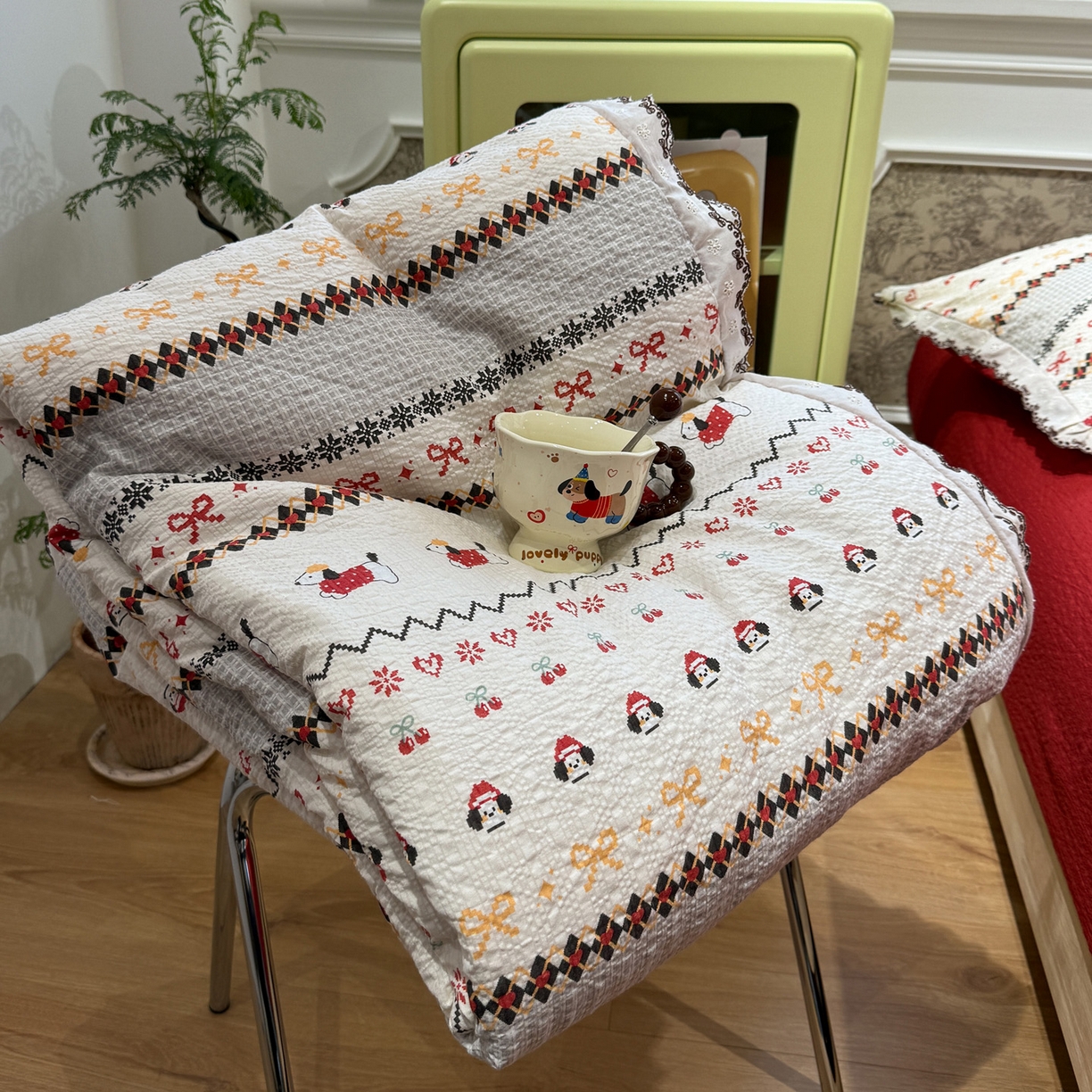 91家纺网 家纺一手货源 找家纺 水墨江南 2026新款泡芙纱全棉花边夏被四件套 花边夏被-小狗日记