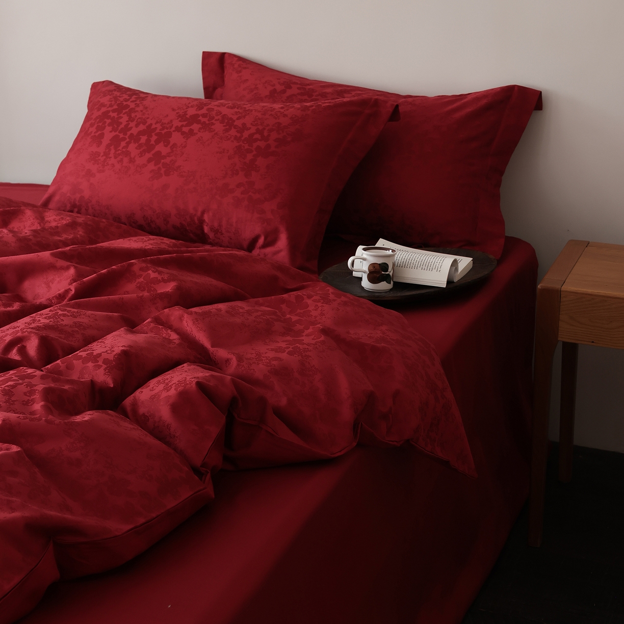 91家纺网 家纺一手货源 找家纺 （总）ONE TWO ONE 121 2026全棉100s长绒棉纯棉50支床上用品结婚大红色婚庆四件套提花-芊千女神