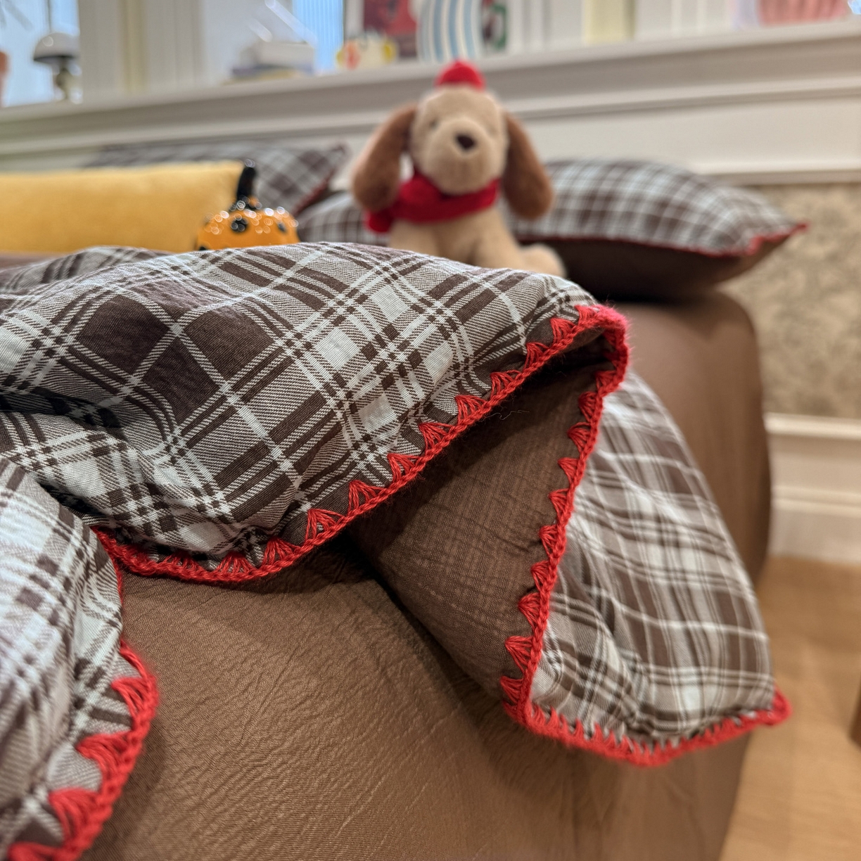 91家纺网 家纺一手货源 找家纺 水墨江南 2026新款云感皱皱纱贝壳边夏被四件套 夏被-布朗尼咖