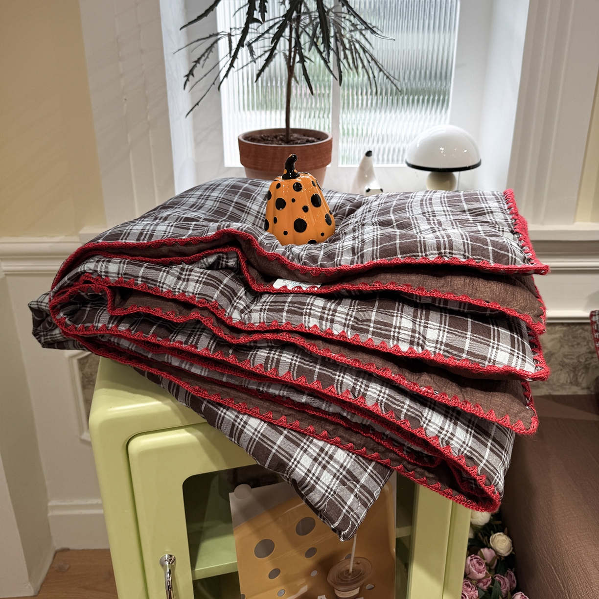 91家纺网 家纺一手货源 找家纺 水墨江南 2026新款云感皱皱纱贝壳边夏被四件套 夏被-布朗尼咖