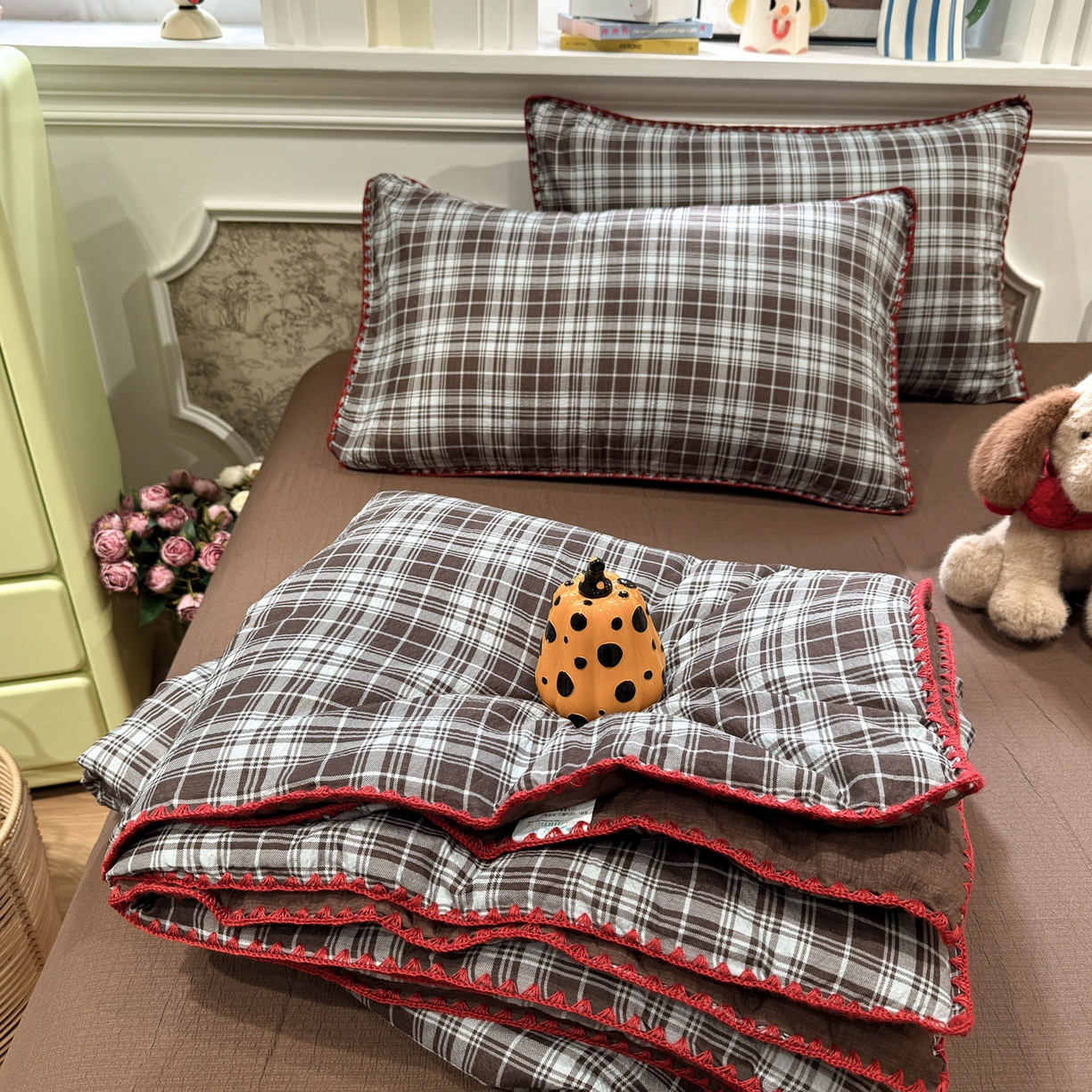 91家纺网 家纺一手货源 找家纺 水墨江南 2026新款云感皱皱纱贝壳边夏被四件套 夏被-布朗尼咖