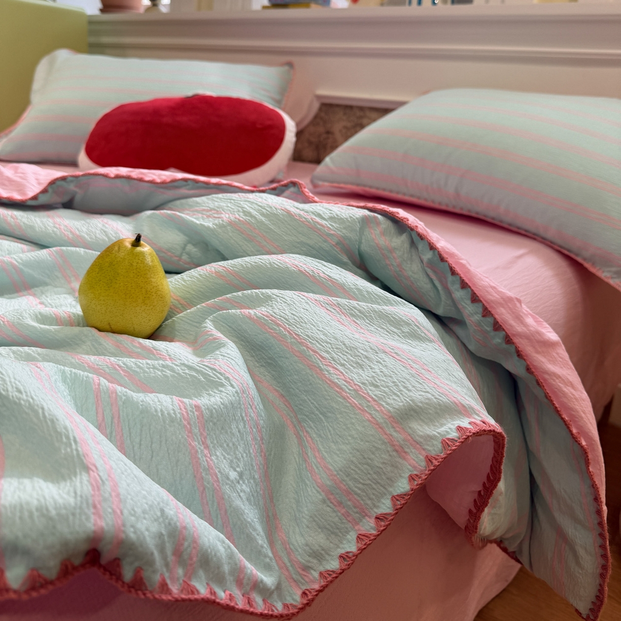 91家纺网 家纺一手货源 找家纺 水墨江南 2026新款云感皱皱纱贝壳边夏被四件套 夏被-海盐玫粉