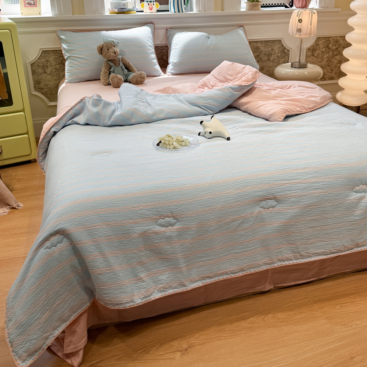 91家纺网 家纺一手货源 找家纺 水墨江南 2026新款云感皱皱纱贝壳边夏被四件套 夏被-海盐玉