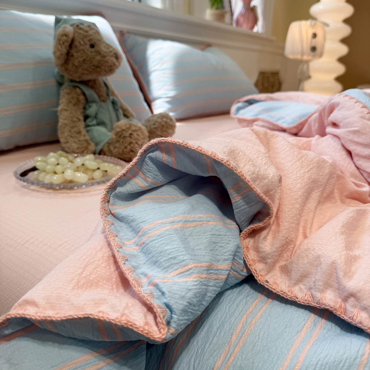 91家纺网 家纺一手货源 找家纺 水墨江南 2026新款云感皱皱纱贝壳边夏被四件套 夏被-海盐玉