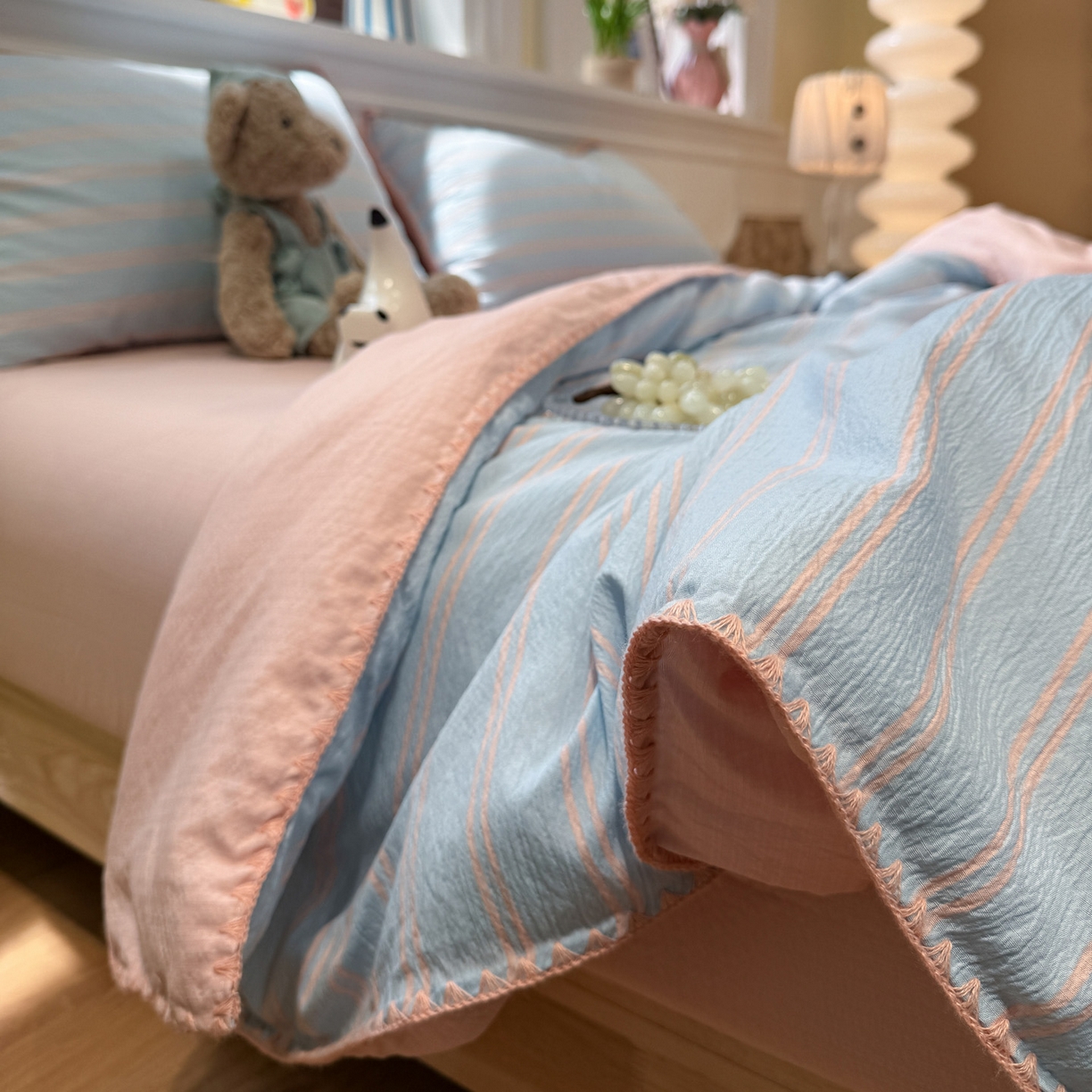 91家纺网 家纺一手货源 找家纺 水墨江南 2026新款云感皱皱纱贝壳边夏被四件套 夏被-海盐玉