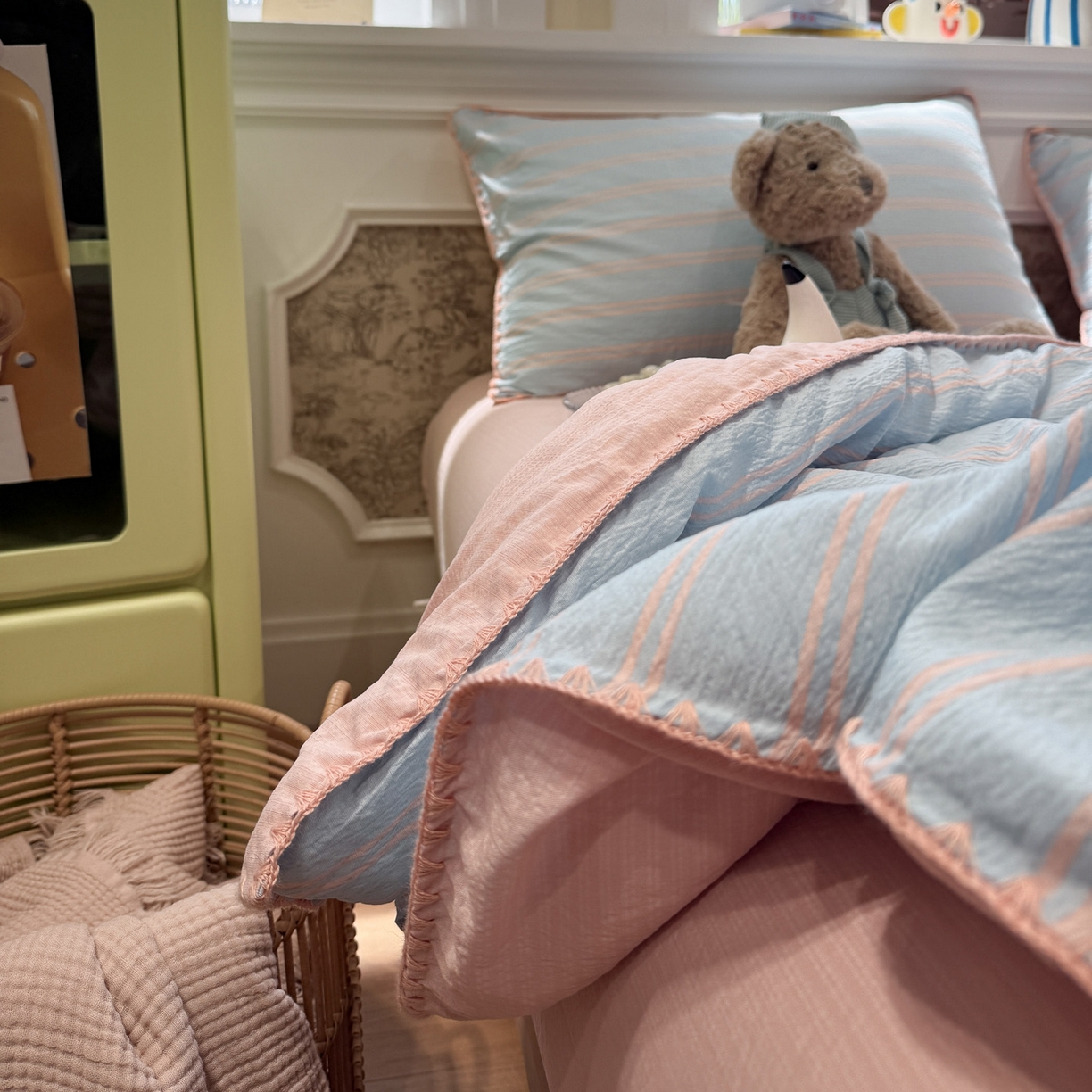 91家纺网 家纺一手货源 找家纺 水墨江南 2026新款云感皱皱纱贝壳边夏被四件套 夏被-海盐玉