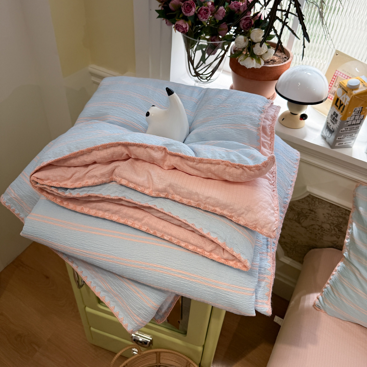 91家纺网 家纺一手货源 找家纺 水墨江南 2026新款云感皱皱纱贝壳边夏被四件套 夏被-海盐玉