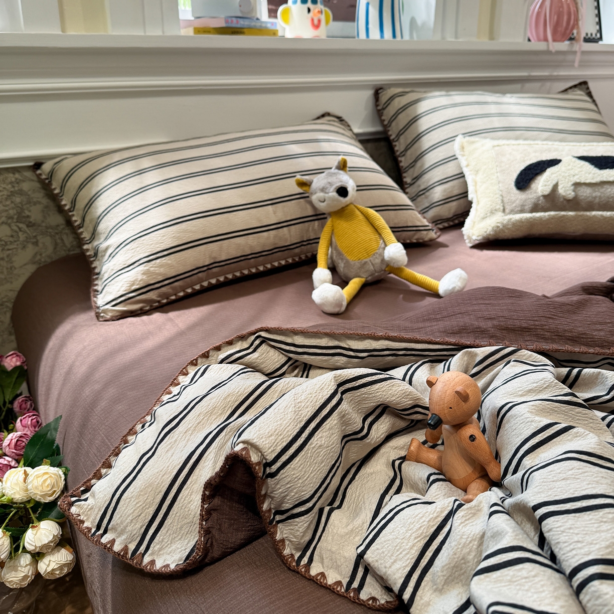 91家纺网 家纺一手货源 找家纺 水墨江南 2026新款云感皱皱纱贝壳边夏被四件套 夏被-简序咖