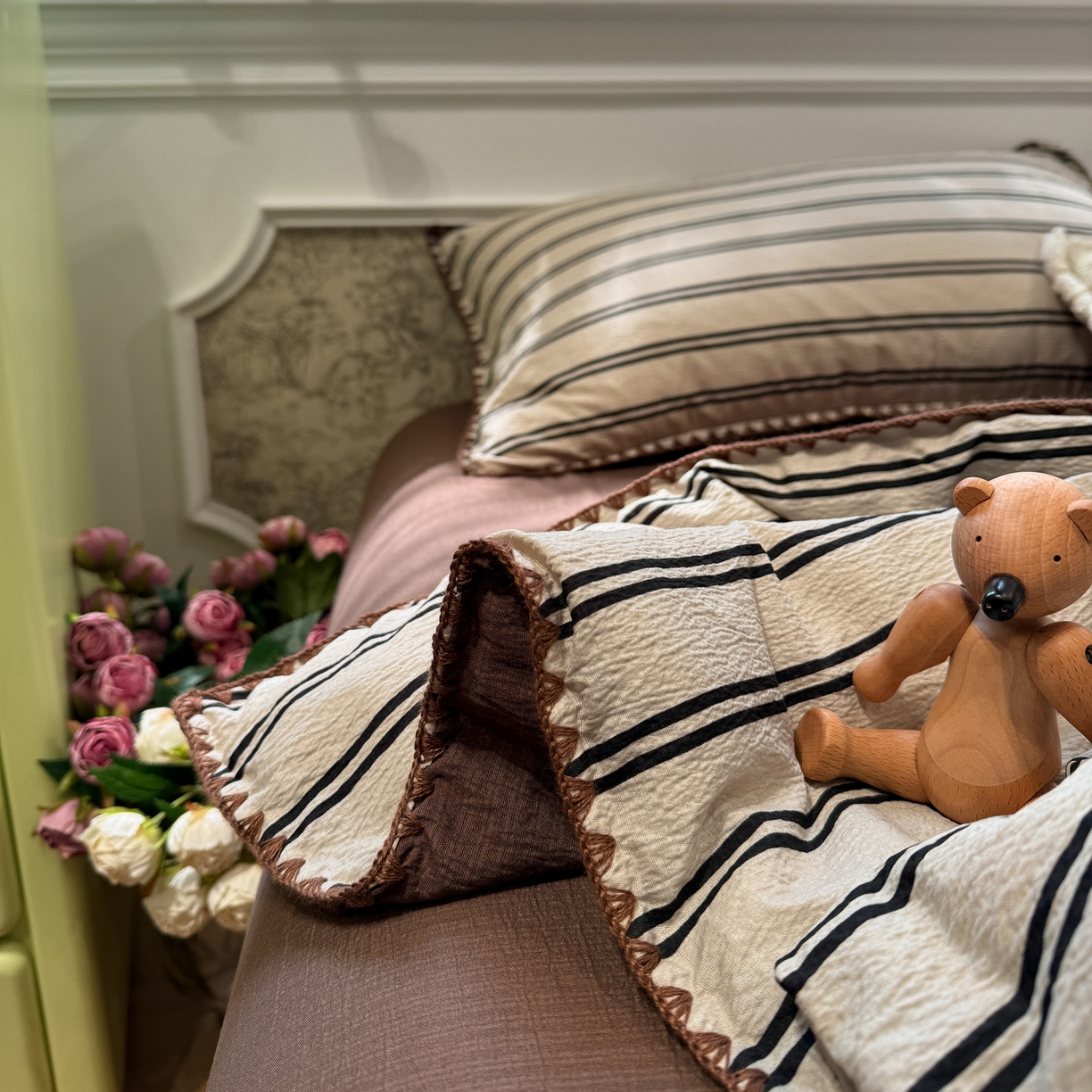 91家纺网 家纺一手货源 找家纺 水墨江南 2026新款云感皱皱纱贝壳边夏被四件套 夏被-简序咖