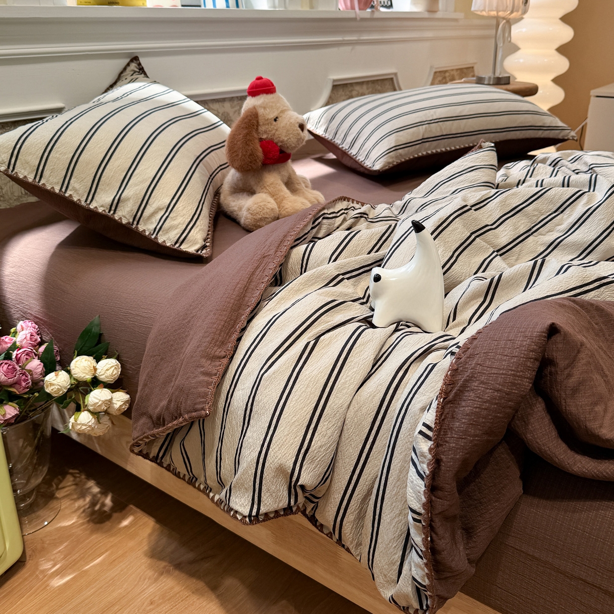 91家纺网 家纺一手货源 找家纺 水墨江南 2026新款云感皱皱纱贝壳边夏被四件套 夏被-简序咖