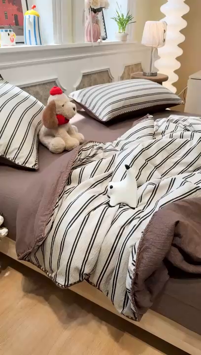 91家纺网 家纺一手货源 找家纺 水墨江南 2026新款云感皱皱纱贝壳边夏被四件套 夏被-简序咖