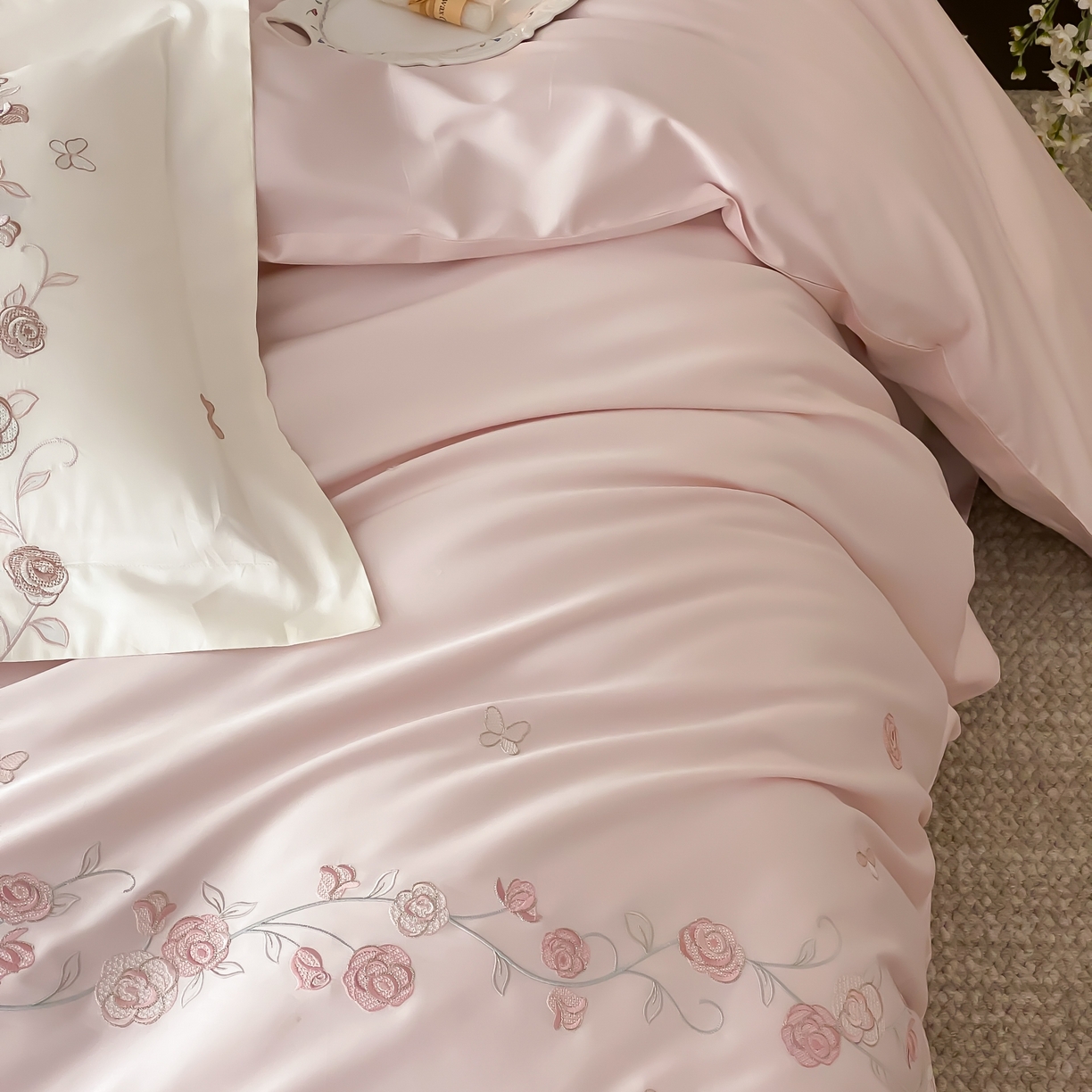 91家纺网 家纺一手货源 找家纺 （总）树下 2026新款A类高支高密贡缎长绒棉全棉纯棉刺绣四件套（控价399）