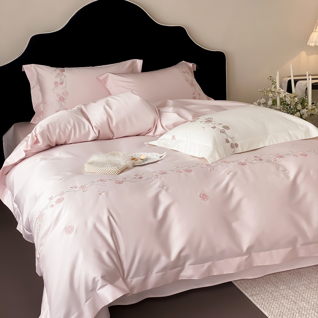 91家纺网 家纺一手货源 找家纺 树下 2026新款A类高支高密贡缎长绒棉全棉纯棉刺绣四件套（控价399） 萦梦-粉