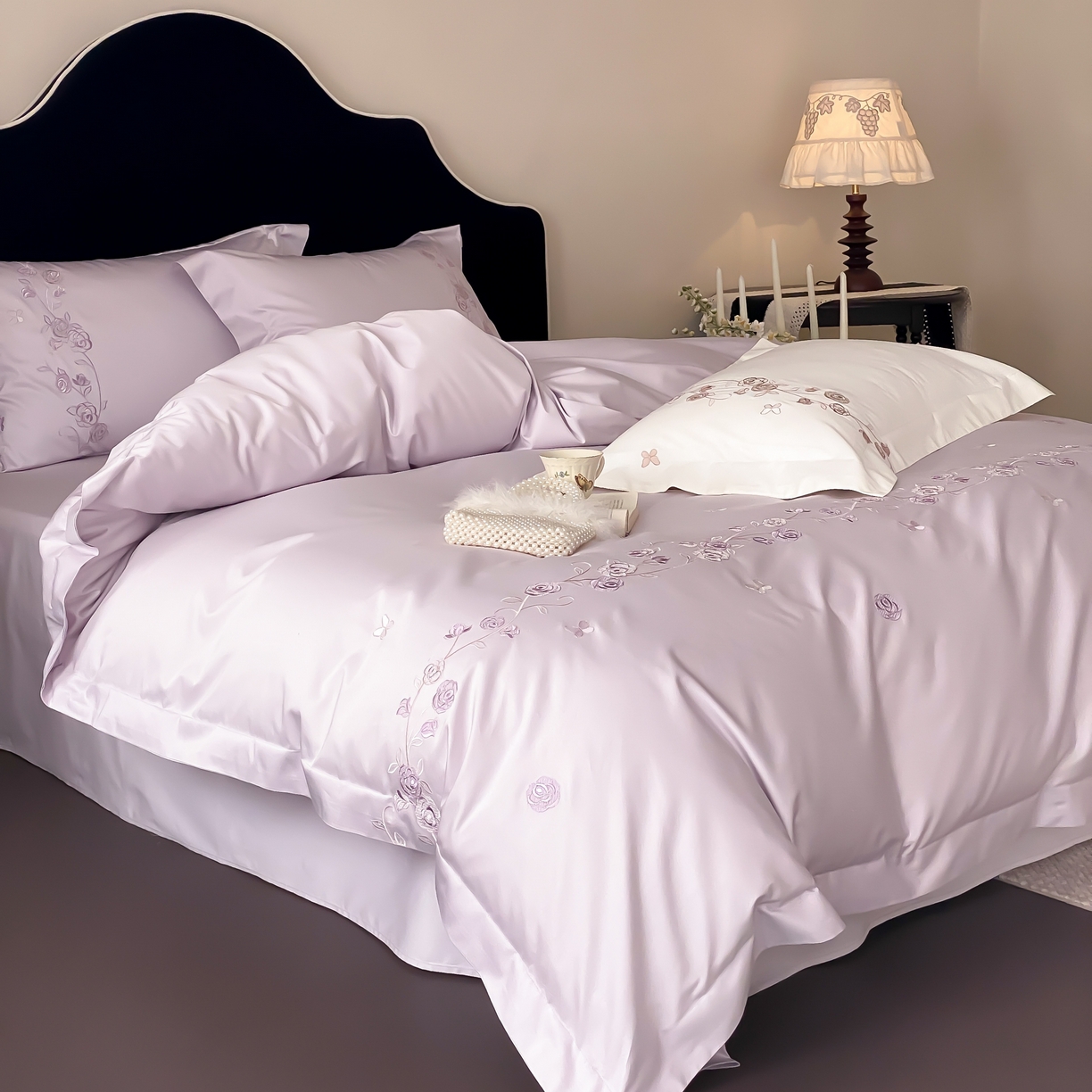 91家纺网 家纺一手货源 找家纺 树下 2026新款A类高支高密贡缎长绒棉全棉纯棉刺绣四件套（控价399） 萦梦-紫