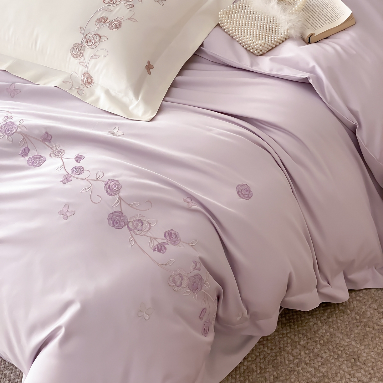 91家纺网 家纺一手货源 找家纺 树下 2026新款A类高支高密贡缎长绒棉全棉纯棉刺绣四件套（控价399） 萦梦-紫