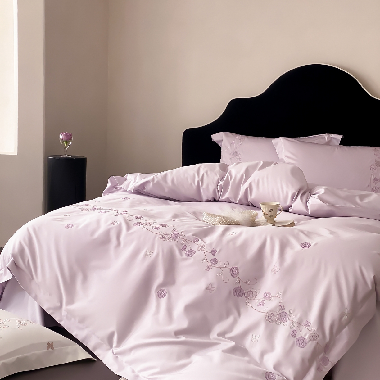 91家纺网 家纺一手货源 找家纺 树下 2026新款A类高支高密贡缎长绒棉全棉纯棉刺绣四件套（控价399） 萦梦-紫