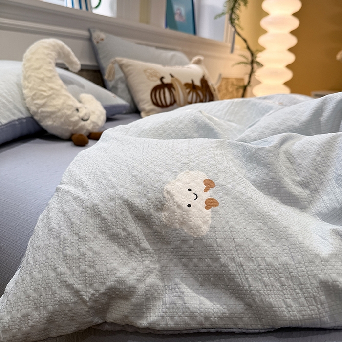 91家纺网 家纺一手货源 找家纺 水墨江南 2026直播热款泡芙棉双层纱四件套 可爱云朵