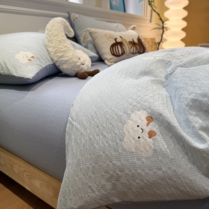 91家纺网 家纺一手货源 找家纺 水墨江南 2026直播热款泡芙棉双层纱四件套 可爱云朵