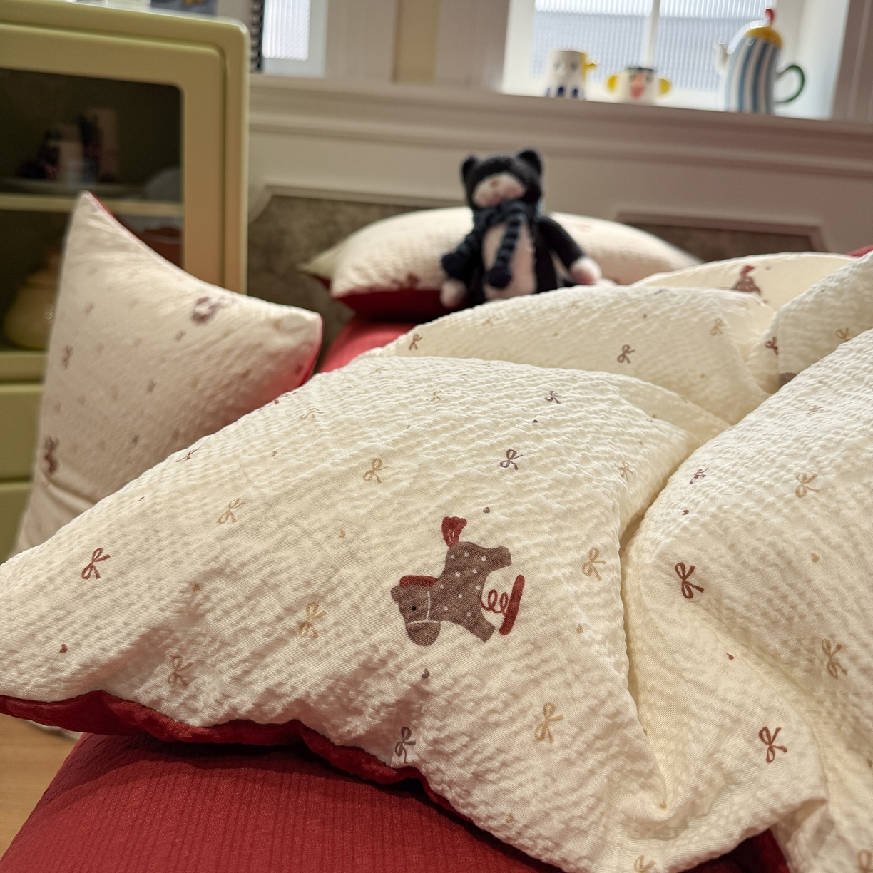 91家纺网 家纺一手货源 找家纺 水墨江南 2026直播热款泡芙棉双层纱四件套 木马甜心