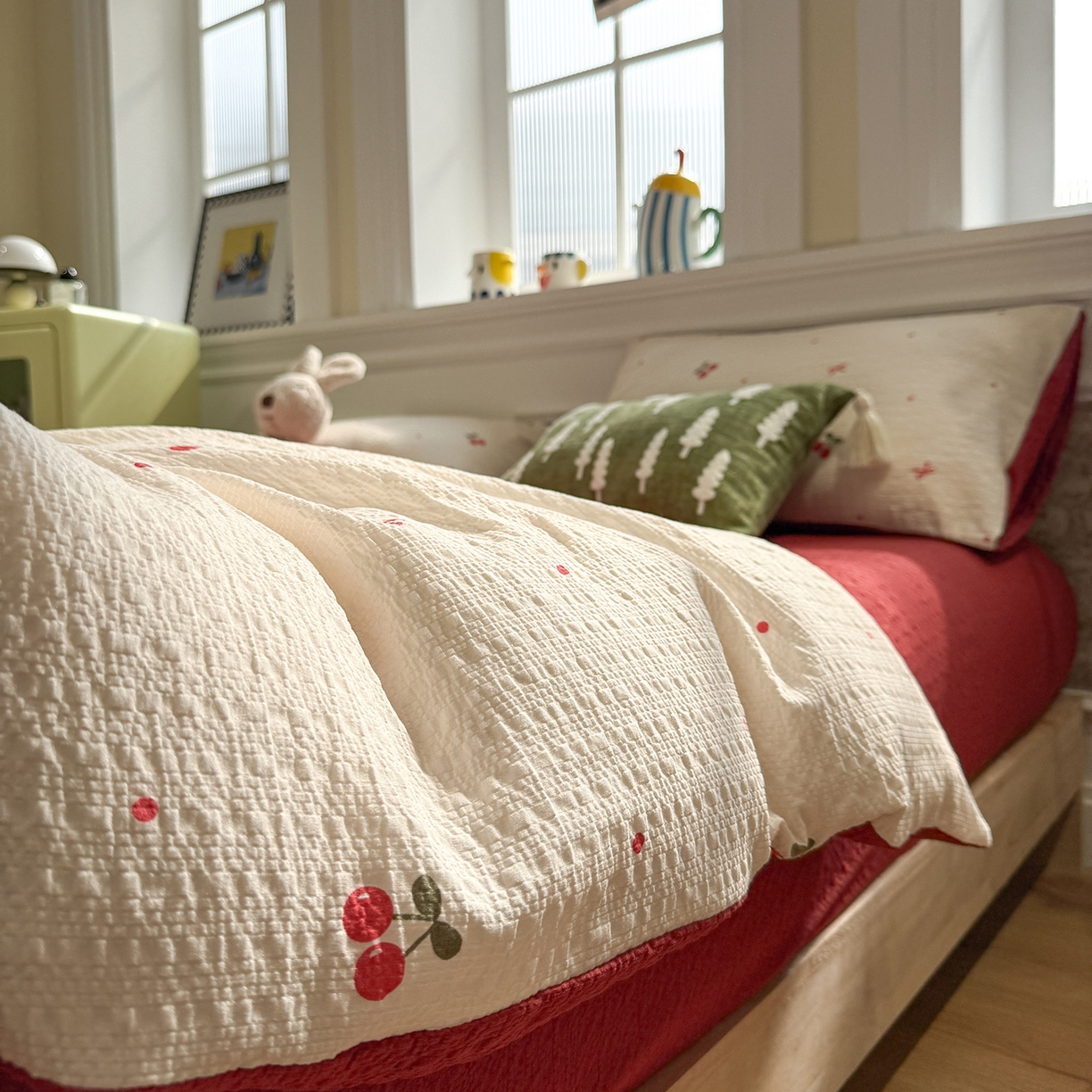 91家纺网 家纺一手货源 找家纺 水墨江南 2026直播热款泡芙棉双层纱四件套 樱桃啵啵