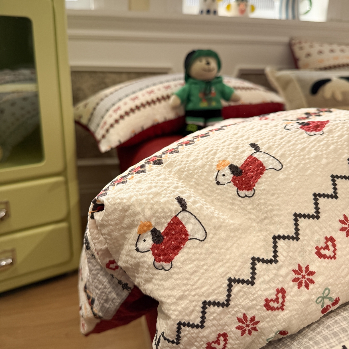 91家纺网 家纺一手货源 找家纺 水墨江南 2026直播热款泡芙棉双层纱四件套 小狗日记